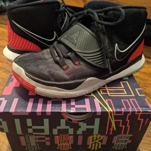 Nike mid top basketball shoes boys youth s 2.5